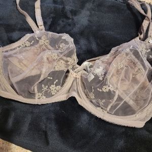 Christian Dior Intimates Beige Lace Underwire Bra Sz 36 D